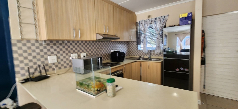 3 Bedroom Property for Sale in Buhrein Western Cape